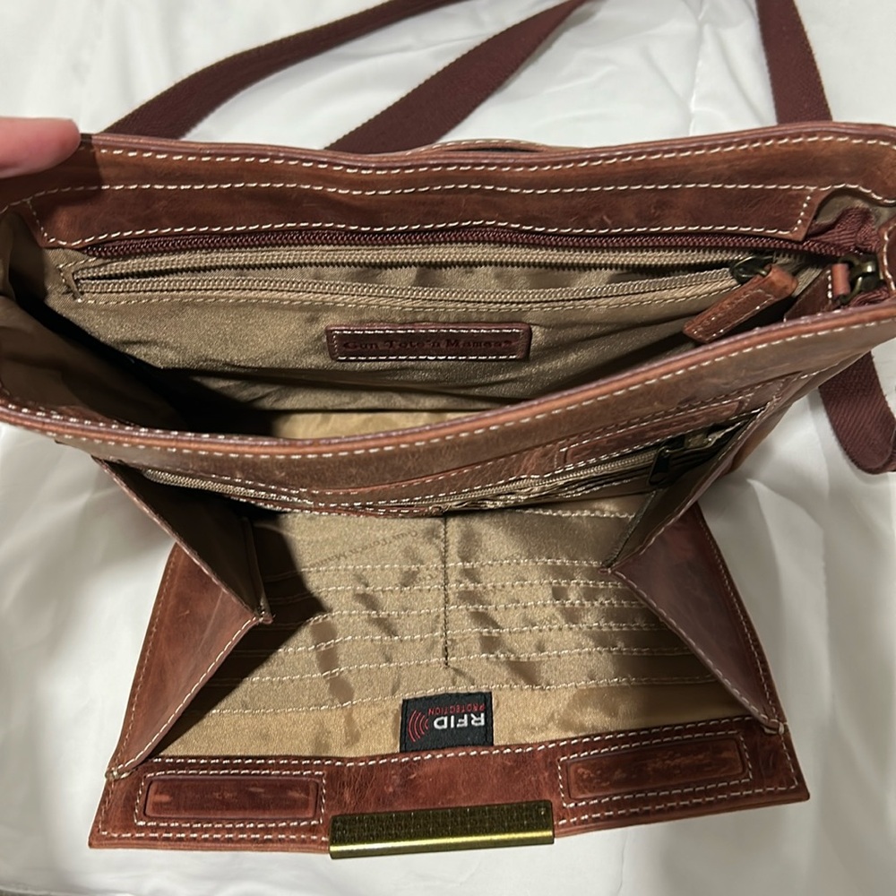 Brown Leather Concealed Carry Purse - Picture 4 of 6
